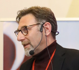 konuşmacılar Prof. Dr. Ata Akın