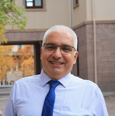 konuşmacılar Prof. Dr. Sacit Karamürsel 
